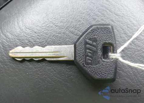 2001 Jeep Cherokee Sport z USA, uszkodzony, nr VIN 1J4FF48S31L593448